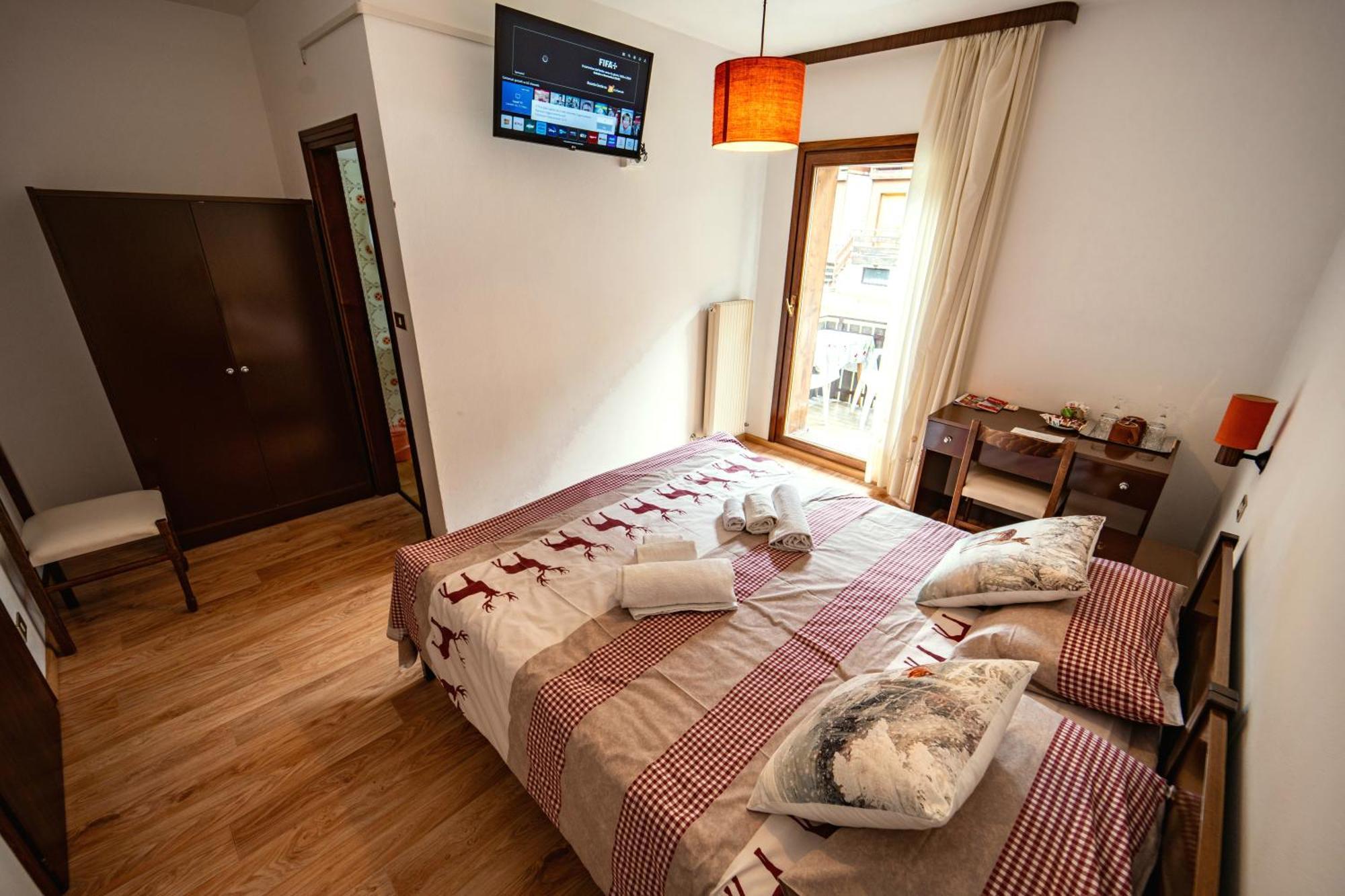 Cesa Cherpei - Dog Friendly Campitello di Fassa Exteriör bild